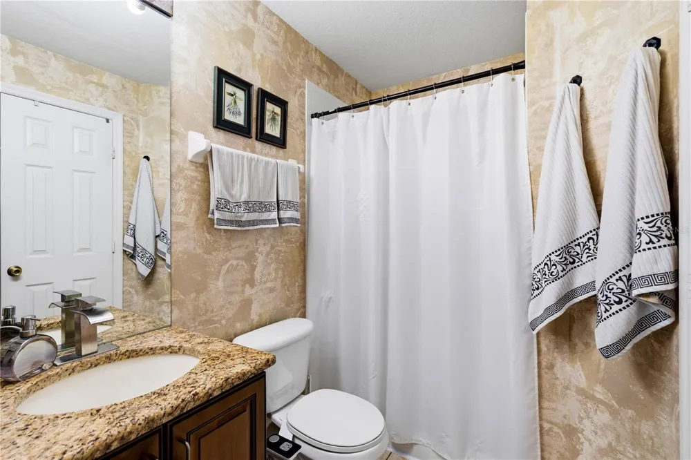 8066 KING PALM CIRCLE Kissimmee, FL 34747