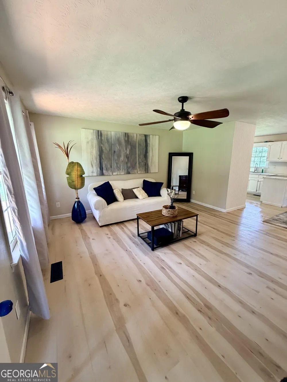 85 Martin ST Carrollton, GA 30117