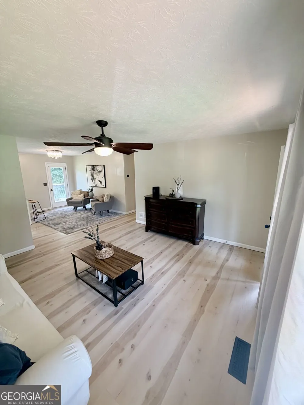 85 Martin ST Carrollton, GA 30117