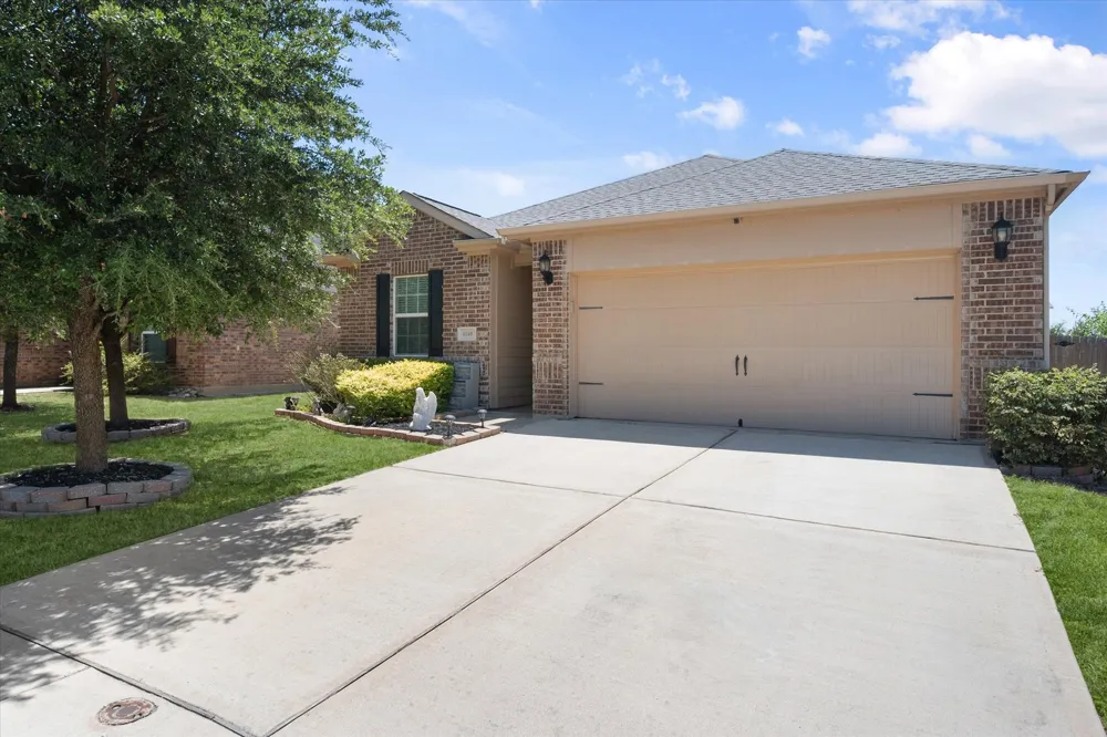 6140 Chalk Hollow Drive Fort Worth, TX 76179