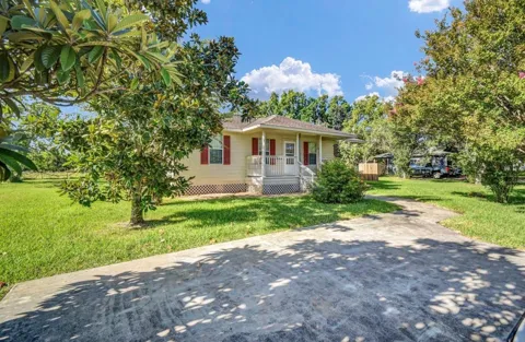 123 Robinson Road