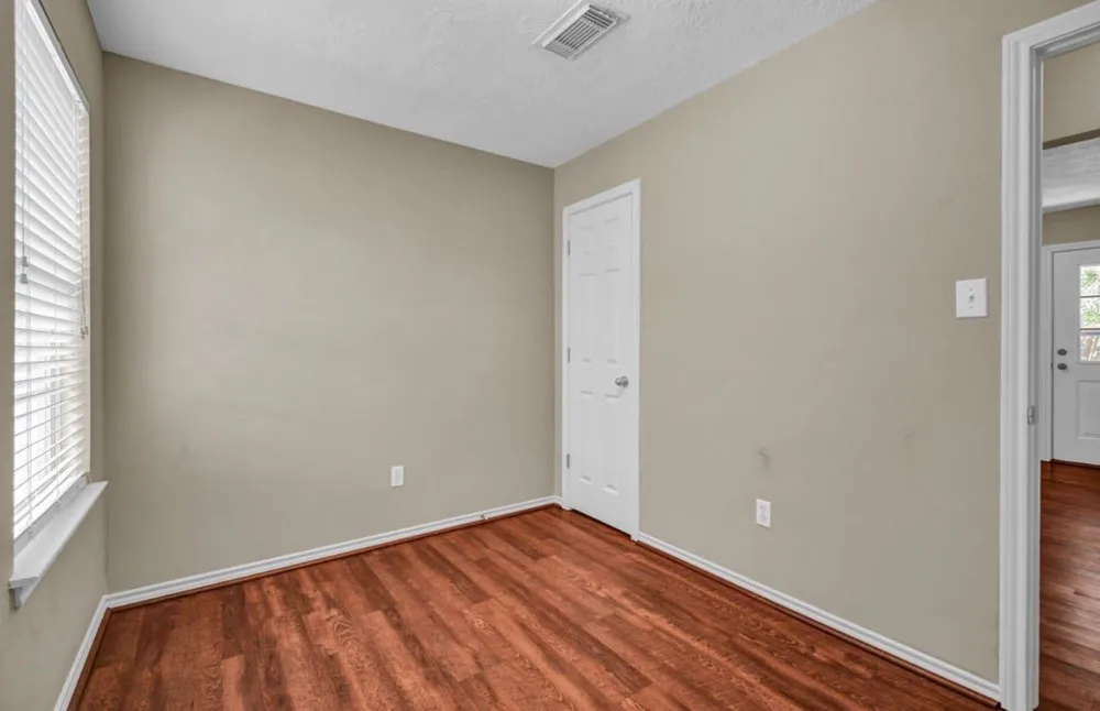 123 Robinson Road Oyster Creek, TX 77541