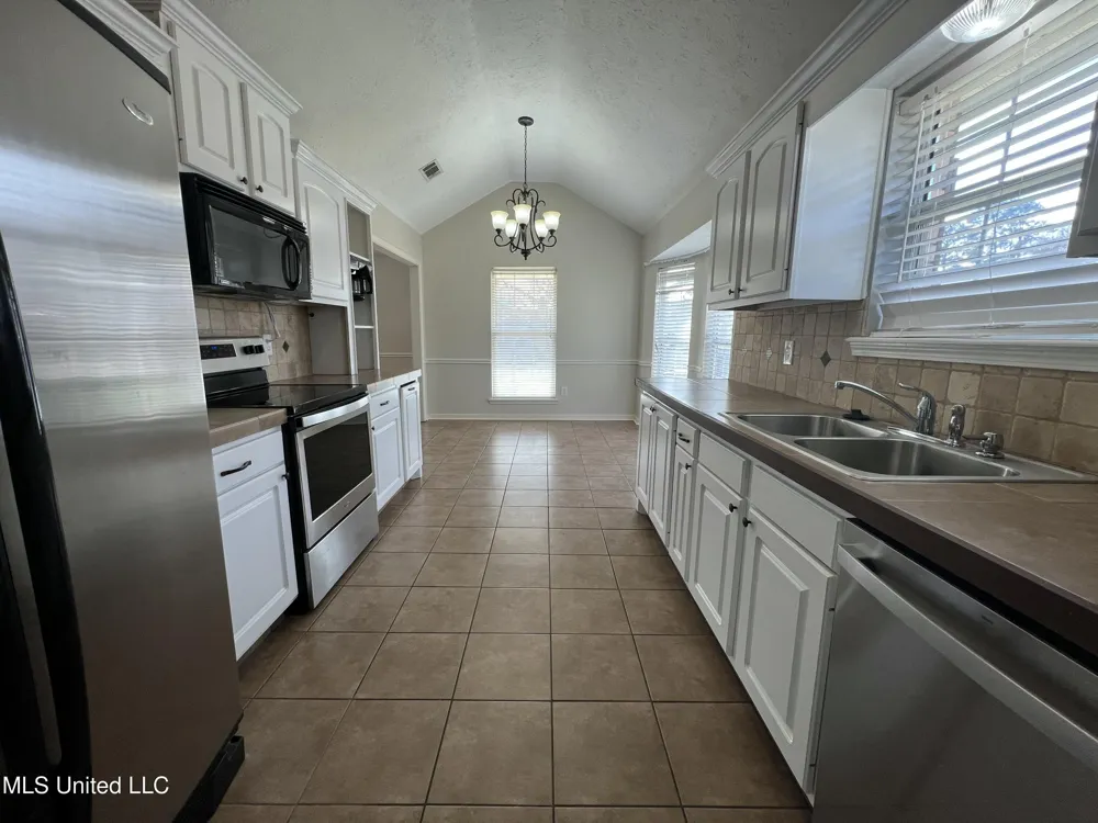 2001 Windchase Circle Brandon, MS 39042