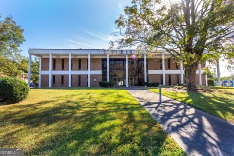 2288 Fairburn RD SW