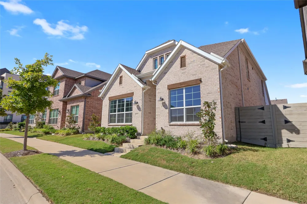 3313 The Commons Parkway Sachse, TX 75048