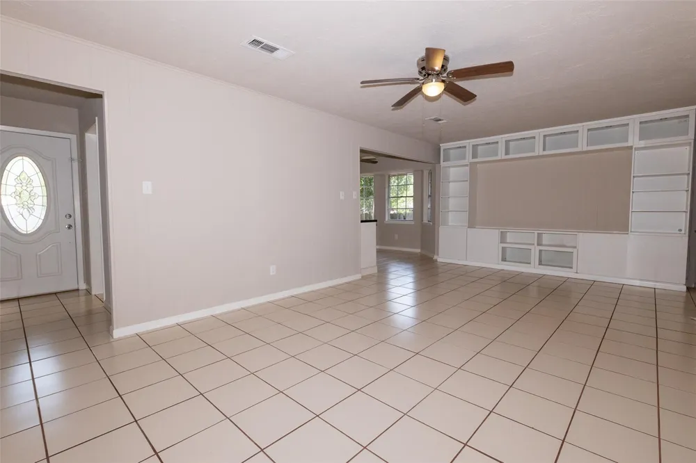 417 Meinecke Street Bellville, TX 77418