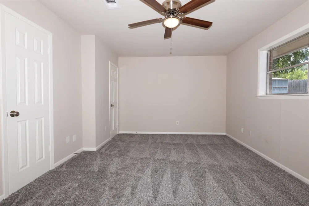 417 Meinecke Street Bellville, TX 77418