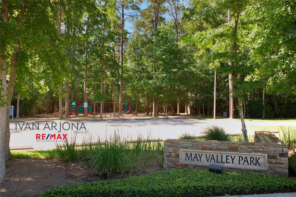 23 Ancestry Stone The Woodlands, TX 77354