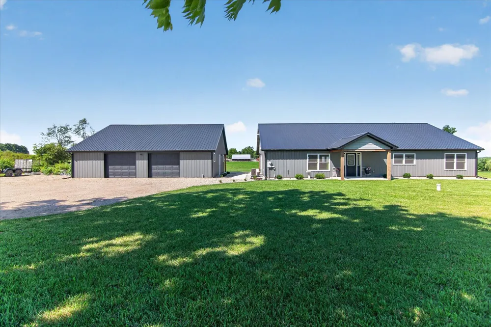 13951 Lane Road Cement City, MI 49233