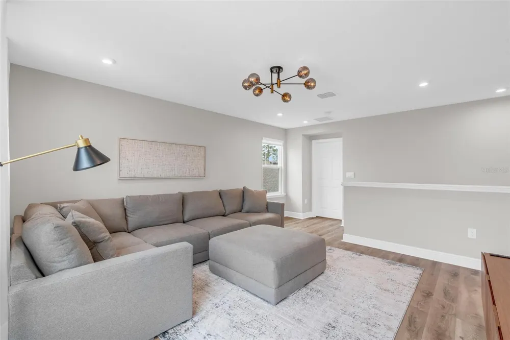 9247 LEGADO DRIVE Winter Garden, FL 34787