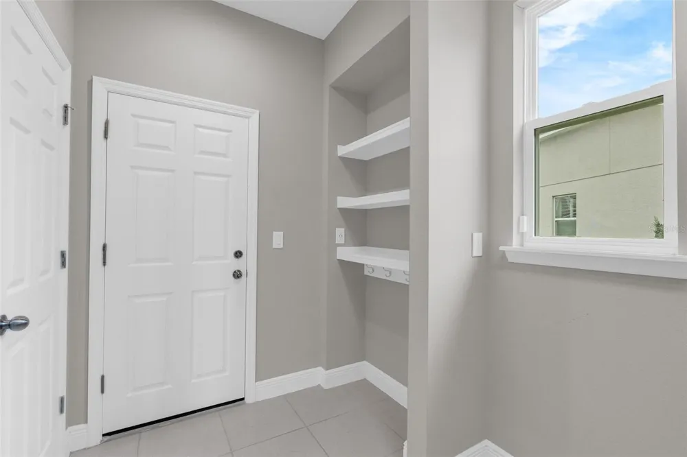 9247 LEGADO DRIVE Winter Garden, FL 34787