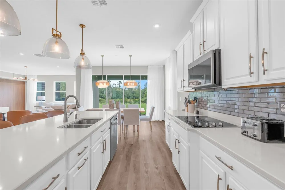 9247 LEGADO DRIVE Winter Garden, FL 34787