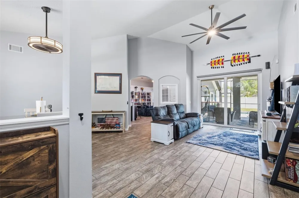 12020 RUNNING FOX CIRCLE Riverview, FL 33569