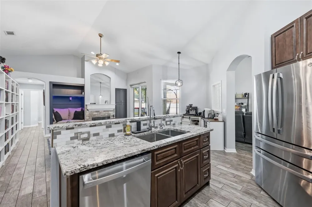 12020 RUNNING FOX CIRCLE Riverview, FL 33569