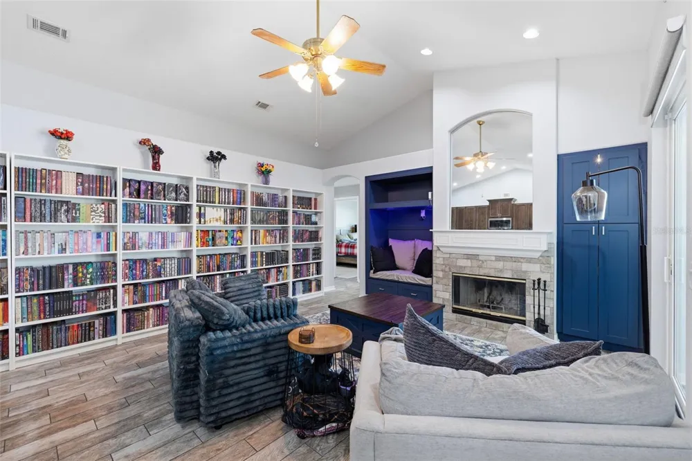 12020 RUNNING FOX CIRCLE Riverview, FL 33569
