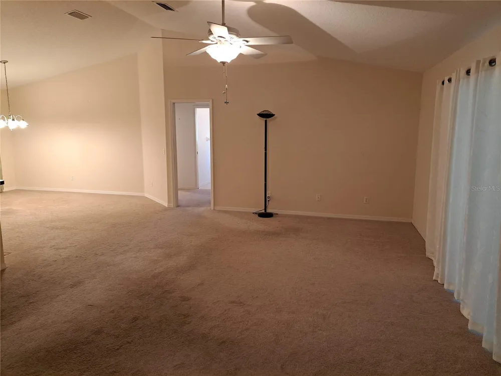 2692 W HAMLET PLACE Dunnellon, FL 34433