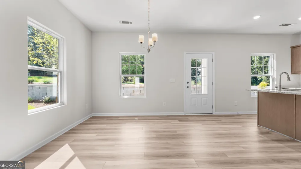 5245 Gainesville ST Flowery Branch, GA 30542