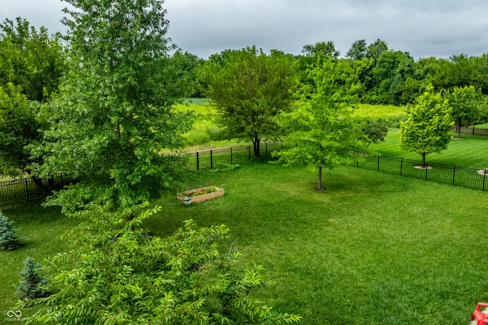 7675 Winding Lake Drive S Noblesville, IN 46062