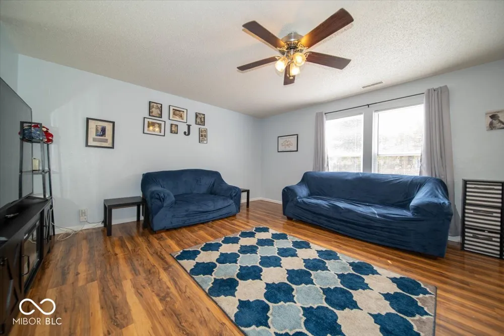 2122 Bridlewood Drive Franklin, IN 46131