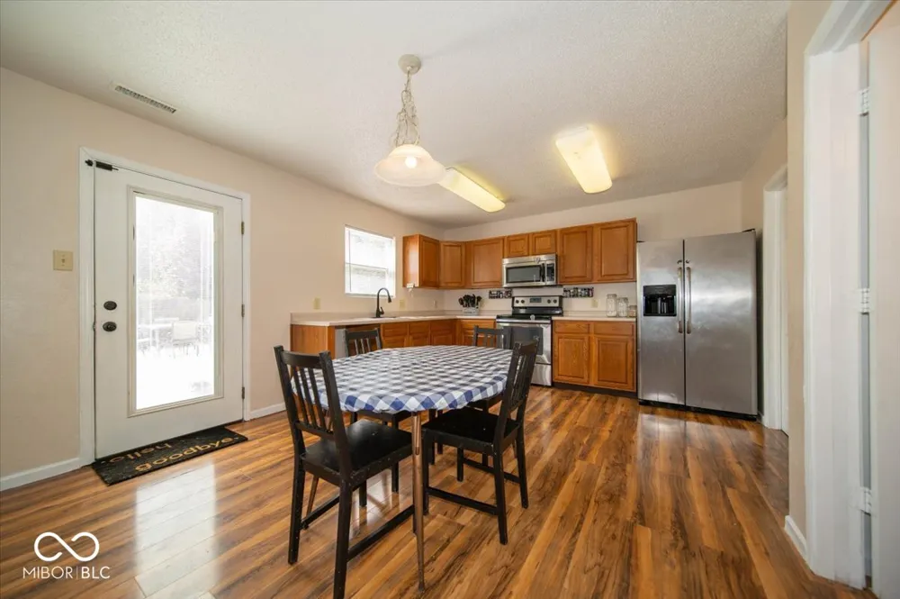2122 Bridlewood Drive Franklin, IN 46131