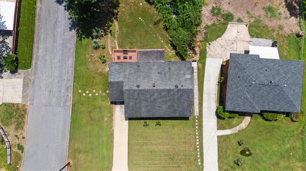 2074 Montrose Drive East Point, GA 30344