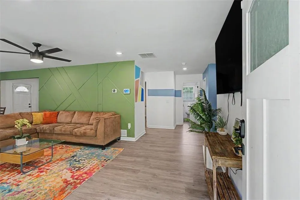 2074 Montrose Drive East Point, GA 30344