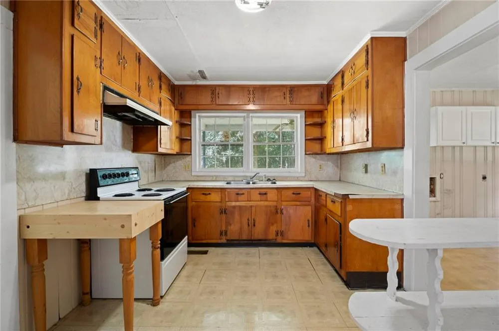 797 Seabolt Road Locust Grove, GA 30248