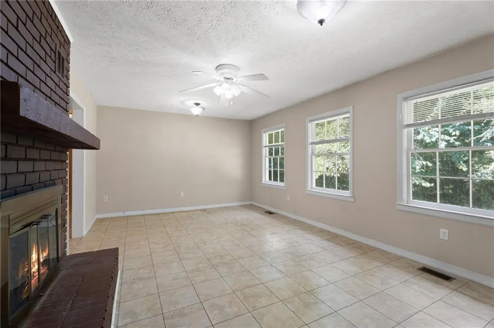 797 Seabolt Road Locust Grove, GA 30248
