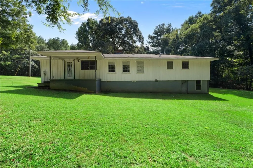 797 Seabolt Road Locust Grove, GA 30248