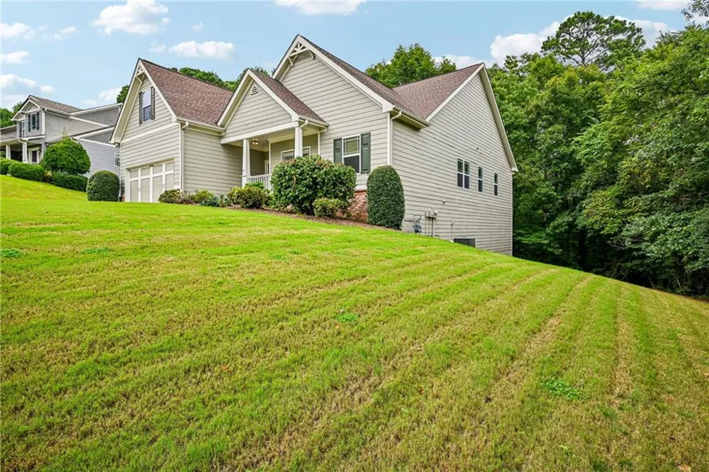 261 Potomac Drive Dallas, GA 30132