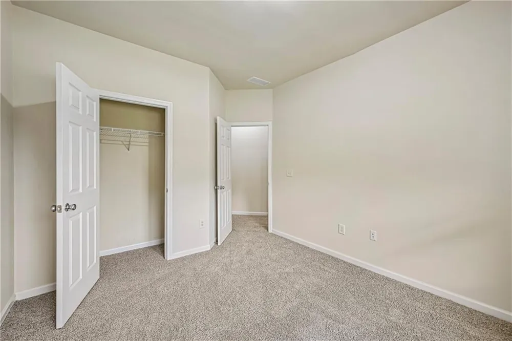 261 Potomac Drive Dallas, GA 30132