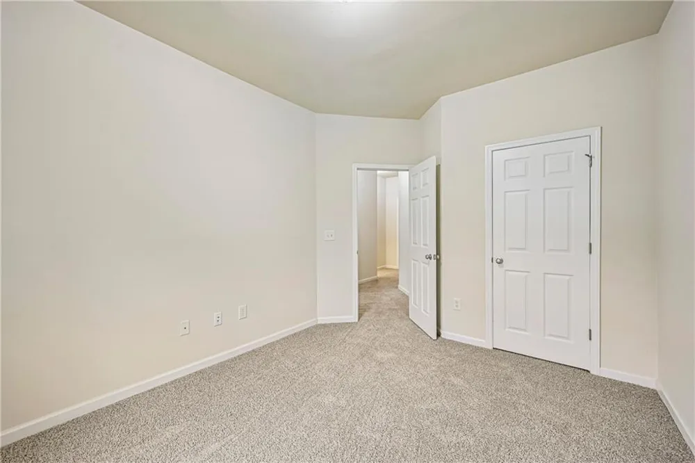 261 Potomac Drive Dallas, GA 30132