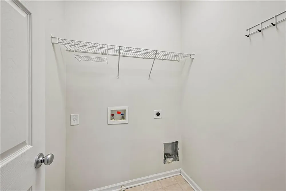 261 Potomac Drive Dallas, GA 30132