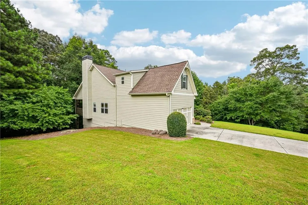 261 Potomac Drive Dallas, GA 30132