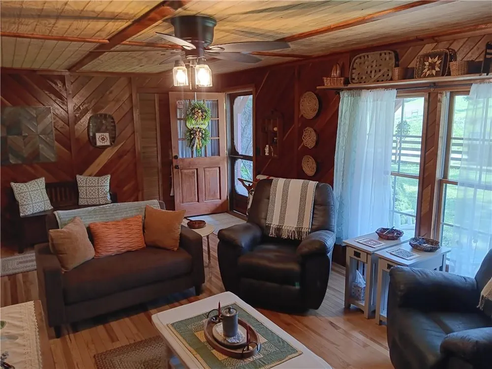575 Turner Road Cleveland, GA 30528