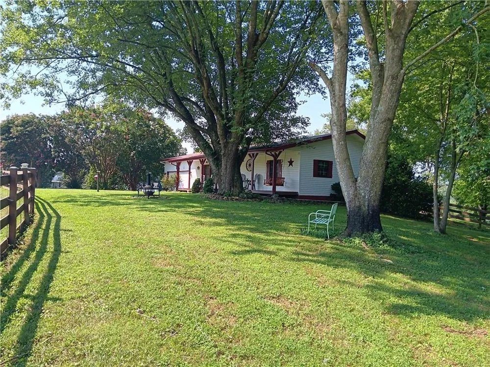 575 Turner Road Cleveland, GA 30528