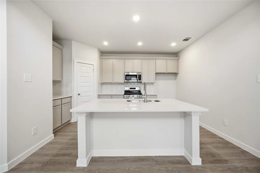 1218 Lilly Lane Bellville, TX 77418