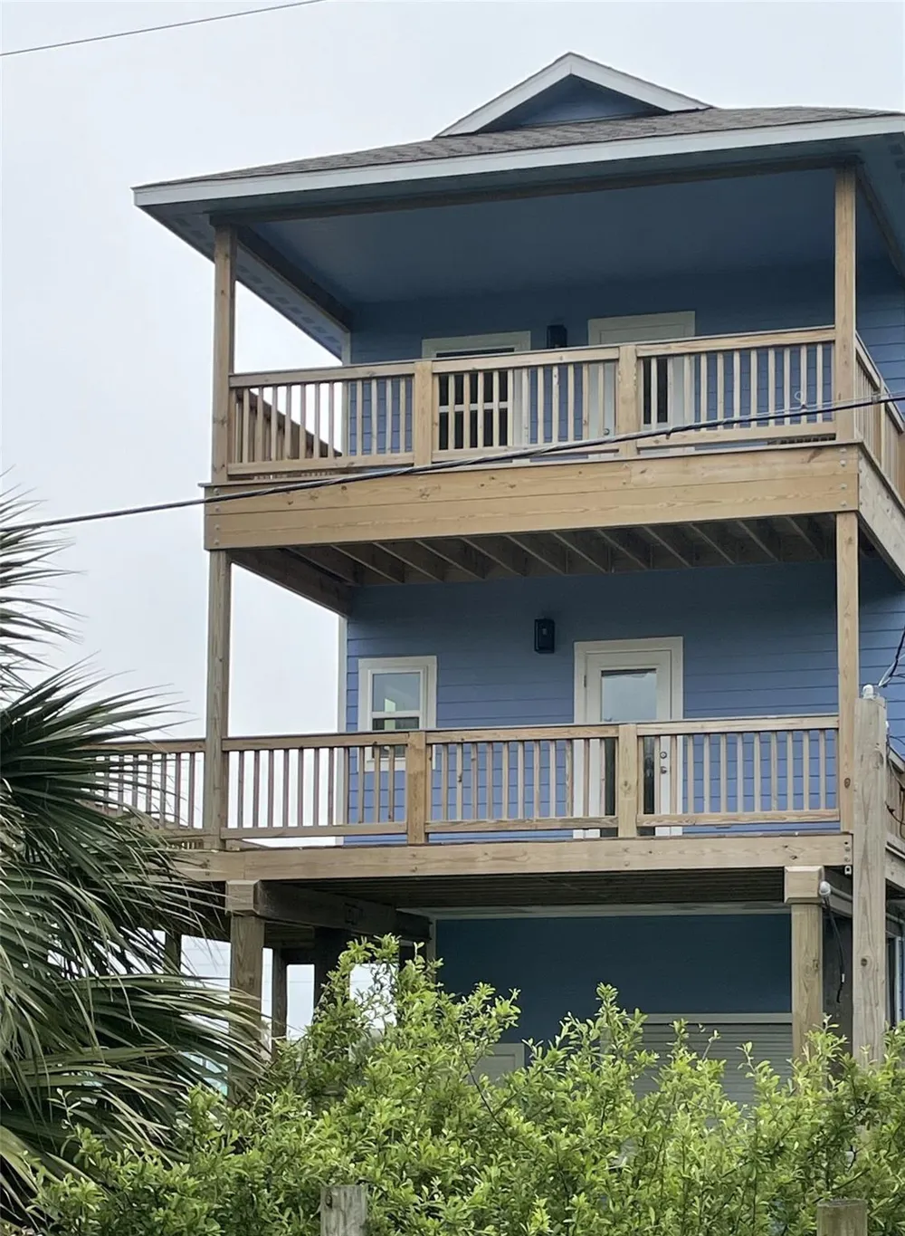 14142 Miramar Drive Galveston, TX 77554
