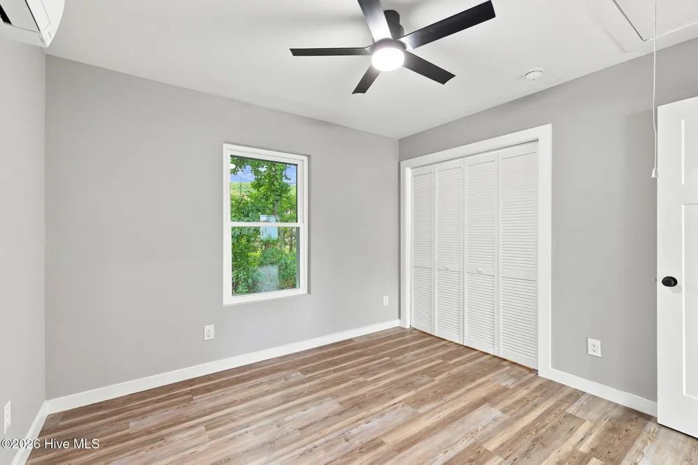 171 Long Pond Loop Swansboro, NC 28584
