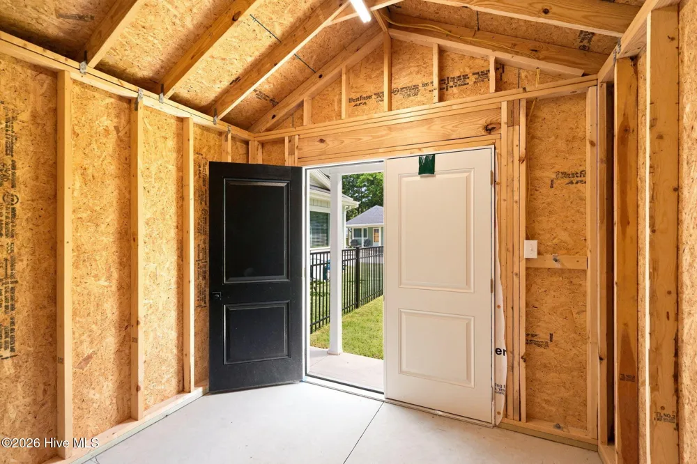 157 Long Pond Loop Swansboro, NC 28584