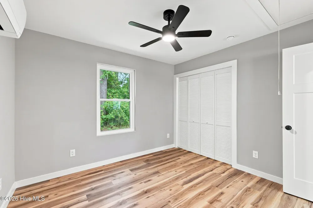 157 Long Pond Loop Swansboro, NC 28584