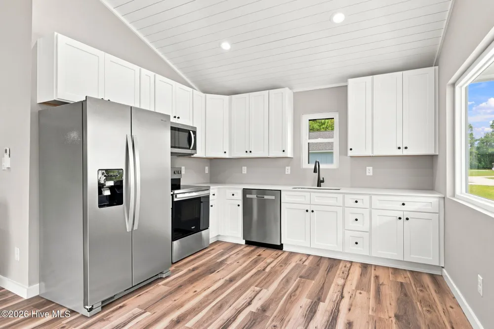 161 Long Pond Loop Swansboro, NC 28584