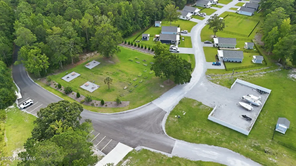 165 Long Pond Loop Swansboro, NC 28584