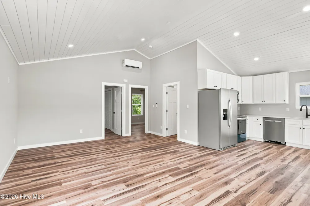 165 Long Pond Loop Swansboro, NC 28584