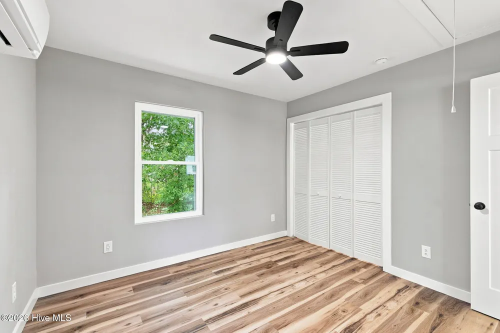 165 Long Pond Loop Swansboro, NC 28584