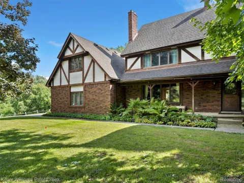 5500 Seymour Lake Road