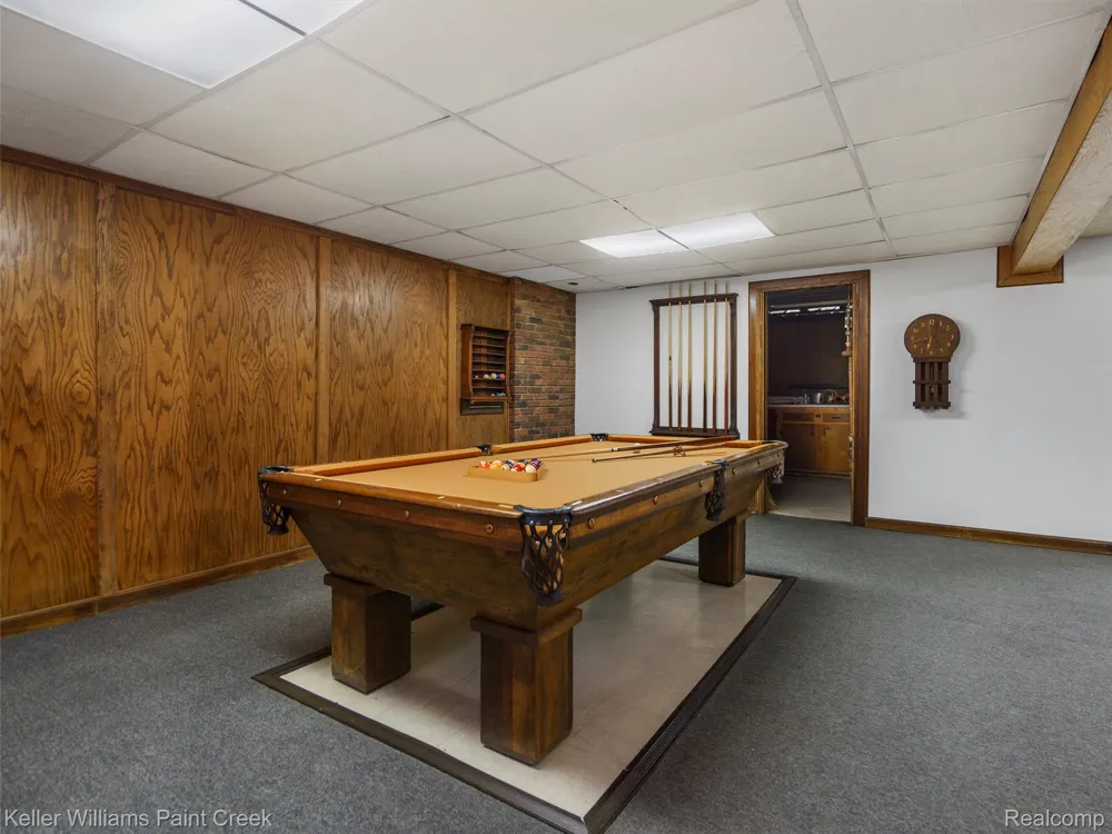 5500 Seymour Lake Road Brandon Charter Township, MI 48371