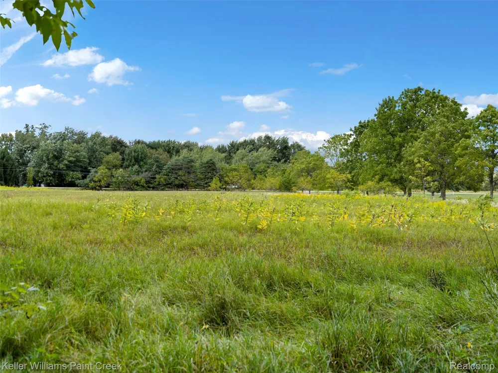 5500 Seymour Lake Road Brandon Charter Township, MI 48371