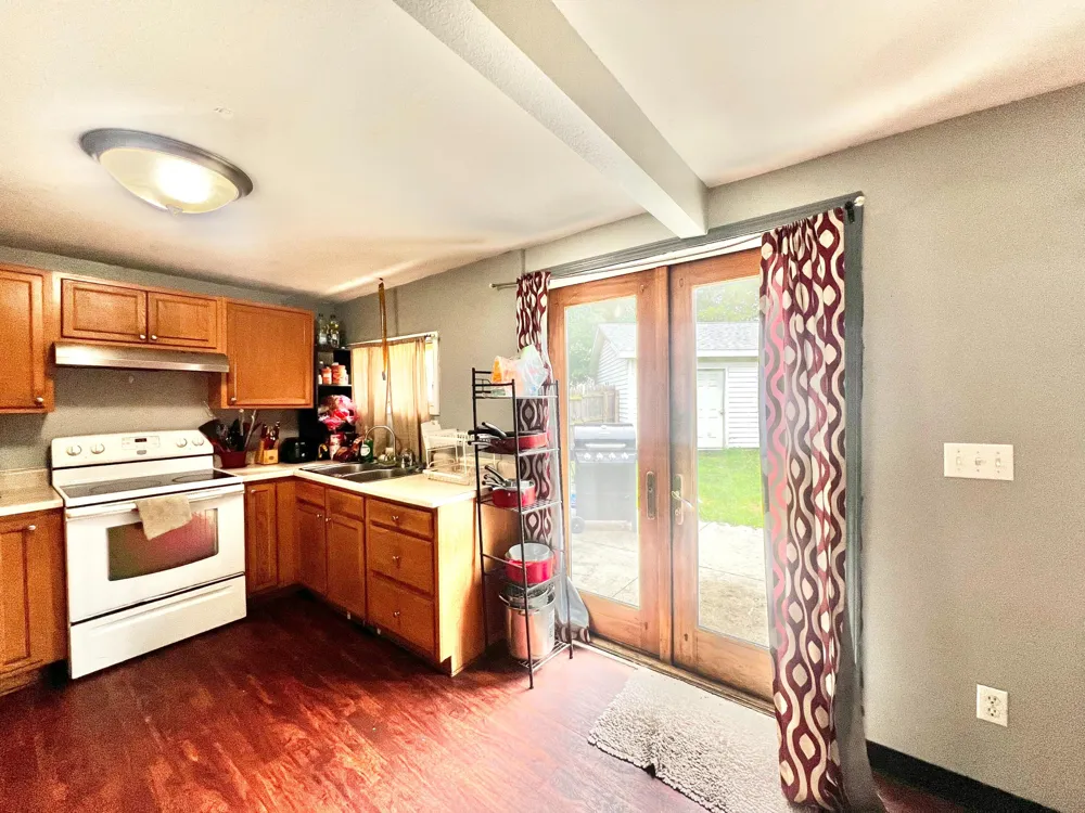 72 Budlong Street Hillsdale City, MI 49242