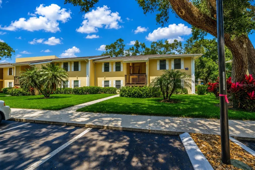 3001 58TH AVENUE S #1014 St Petersburg, FL 33712